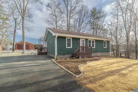 5480 Jamestown Ct, Crozet, VA 22932