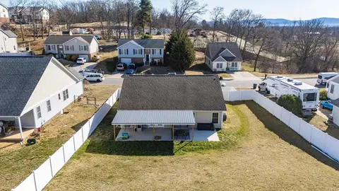 84 Lofty Cir, Stuarts Draft, VA 24477 photo 65