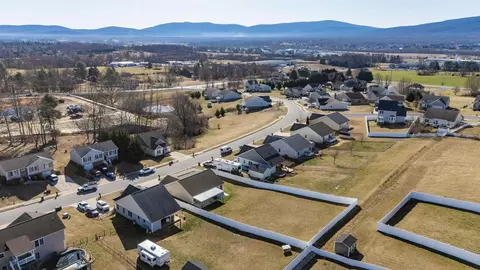84 Lofty Cir, Stuarts Draft, VA 24477 photo 70