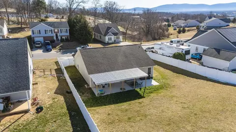 84 Lofty Cir, Stuarts Draft, VA 24477 photo 66