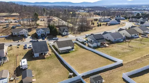 84 Lofty Cir, Stuarts Draft, VA 24477 photo 69