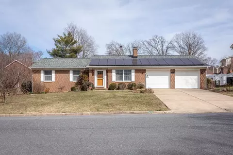 3636 Nutmeg Ct, Harrisonburg, VA 22801
