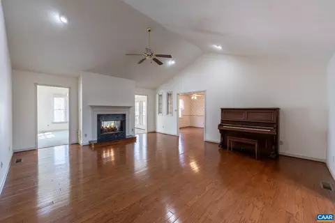 11 Darby Ln, Palmyra, VA 22963 photo 14