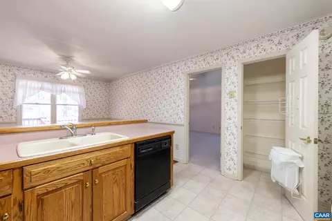 11 Darby Ln, Palmyra, VA 22963 photo 24