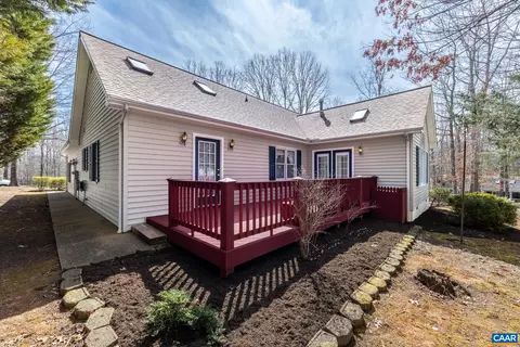 11 Darby Ln, Palmyra, VA 22963 photo 9