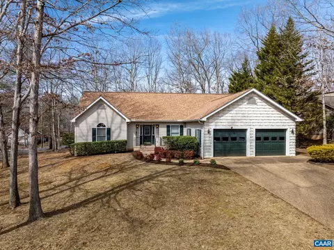11 Darby Ln, Palmyra, VA 22963 photo 2