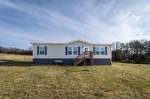 320 Cavalier Rd, Rileyville, VA 22650