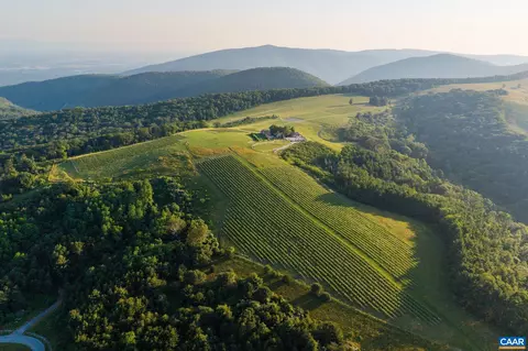 View/Area - 24981 Blue Ridge Pkwy, Vesuvius, VA 24483 photo 9 of 9