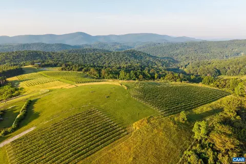View/Area - 24981 Blue Ridge Pkwy, Vesuvius, VA 24483 photo 4 of 9
