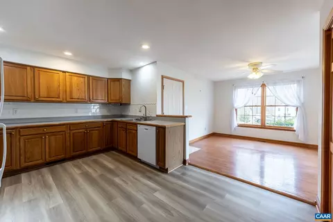 7 Sassafras Rd, Palmyra, VA 22963 photo 9