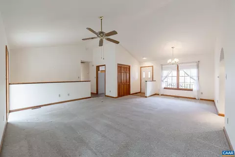 7 Sassafras Rd, Palmyra, VA 22963 photo 5