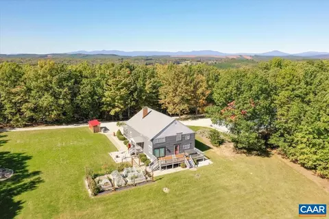 842 Buck Mountain Ln, Gladstone, VA 24553