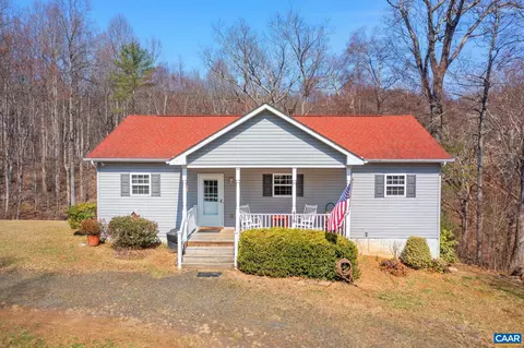 419 Leathers Ln, Etlan, VA 22719