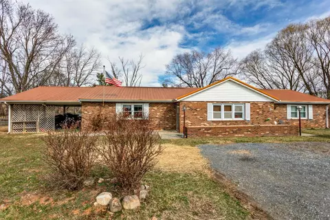 24 Depot Hill Rd, Fairfield, VA 24435 photo 1