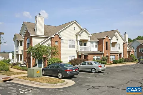 1065 Weybridge Ct #201, Charlottesville, VA 22911