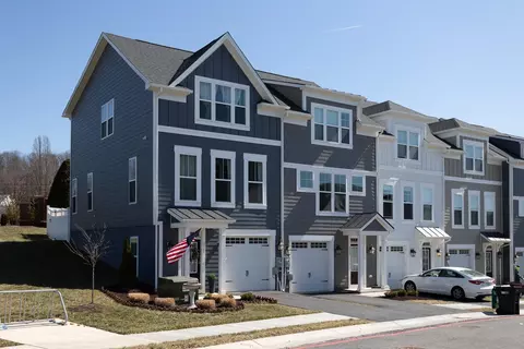 3381 Monterey Dr, Rockingham, VA 22801