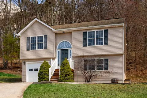 412 Campbell St, Staunton, VA 24401
