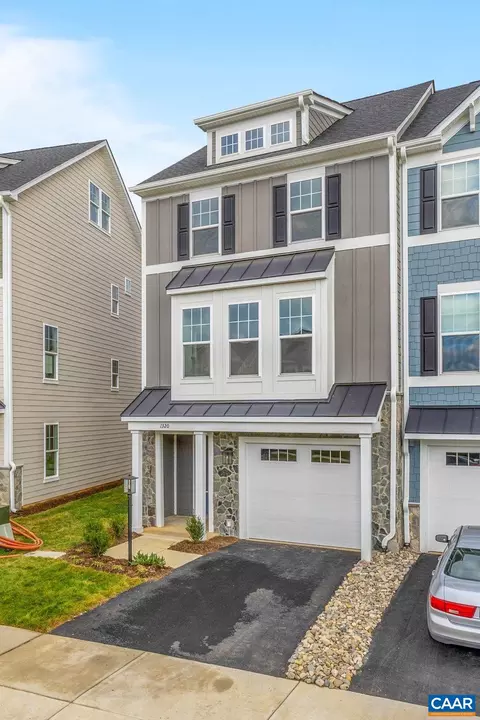 1320 Laconia Ln, Charlottesville, VA 22911
