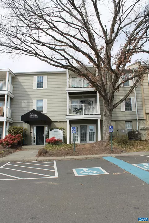 1313 Villa Way #F, Charlottesville, VA 22903