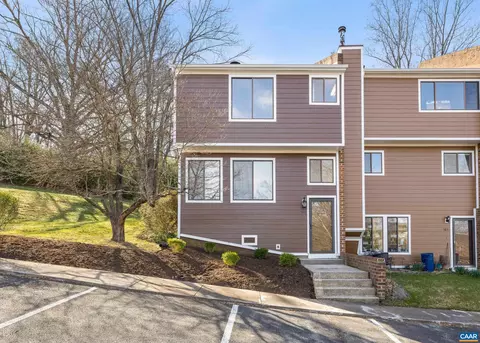 587 Southampton Ct, Charlottesville, VA 22901
