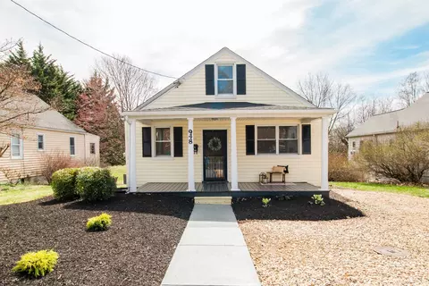 948 Chestnut Dr, Harrisonburg, VA 22801