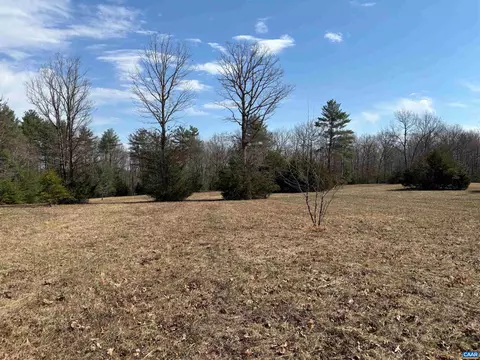 2065 Lindsay Rd, Keswick, VA 22947