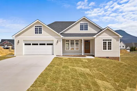 135 Radnor Ct, Harrisonburg, VA 22801