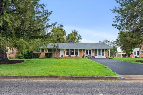 2232 Belvue Rd, Waynesboro, VA 22980