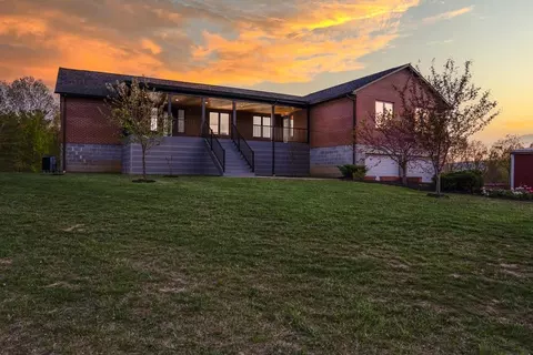 347 Enterprise Rd, Churchville, VA 24421