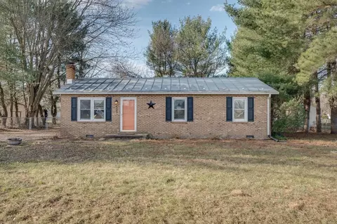 503 6th St, Grottoes, VA 24441