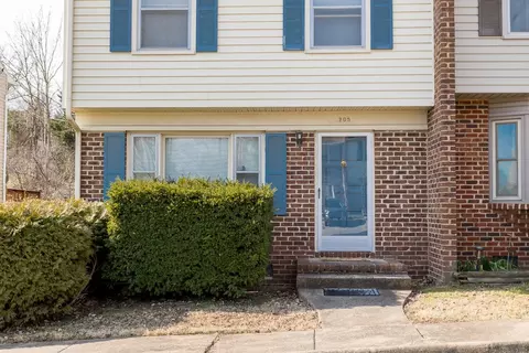 205 Wakefield Pl, Harrisonburg, VA 22801