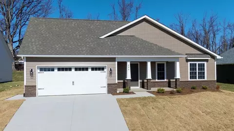 205 Lindburgh Dr, Waynesboro, VA 22980