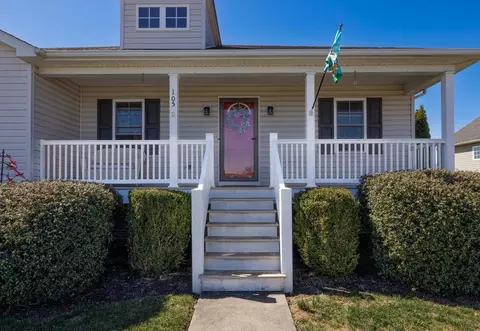 105 Stone Dr, Stuarts Draft, VA 24477 photo 4
