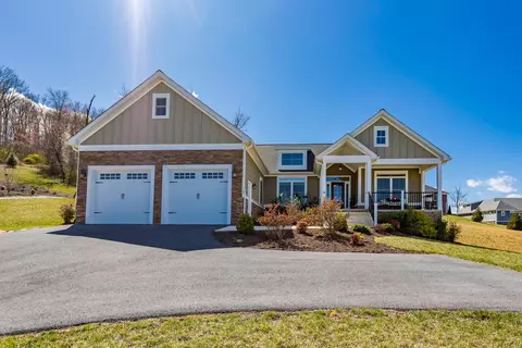 33 Silver Maple Cv, Fishersville, VA 22939