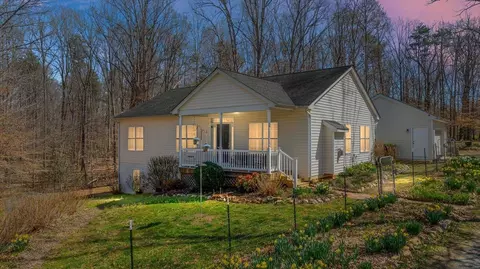 345 Greenwood Farms Ct, Barboursville, VA 22923