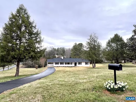 100 Northwest Ln, Charlottesville, VA 22911