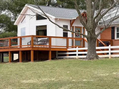 301 Guthrie Rd, Stuarts Draft, VA 24477 photo 3