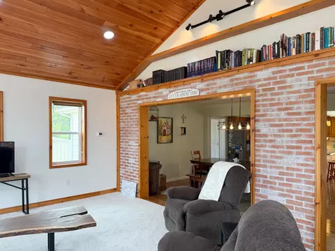 301 Guthrie Rd, Stuarts Draft, VA 24477 photo 32
