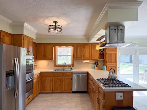 301 Guthrie Rd, Stuarts Draft, VA 24477 photo 18