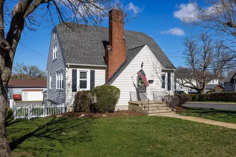 199 N Bath Ave, Waynesboro, VA 22980