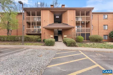 113 Turtle Creek Rd #6, Charlottesville, VA 22901
