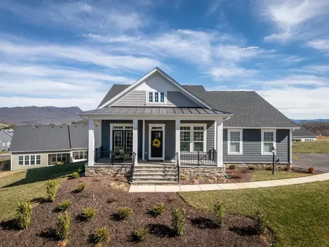 717 Boyers Rd, Harrisonburg, VA 22801
