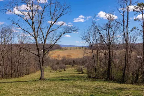 Holman Creek Ln, Timberville, VA 22853