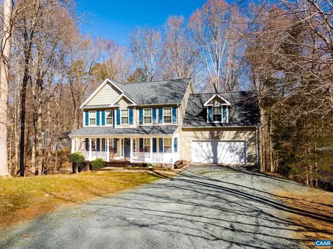 116 Riverside Dr, Palmyra, VA 22963