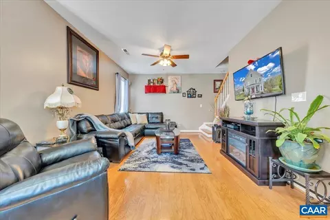 1060 Pendleton Dr, Waynesboro, VA 22980 photo 17