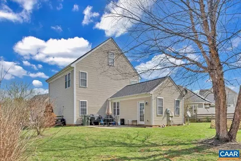 1060 Pendleton Dr, Waynesboro, VA 22980 photo 7