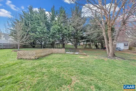 1060 Pendleton Dr, Waynesboro, VA 22980 photo 39