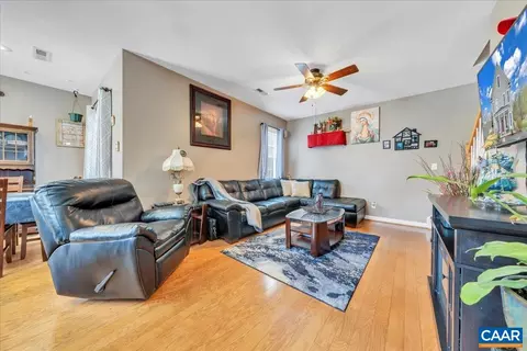 1060 Pendleton Dr, Waynesboro, VA 22980 photo 16