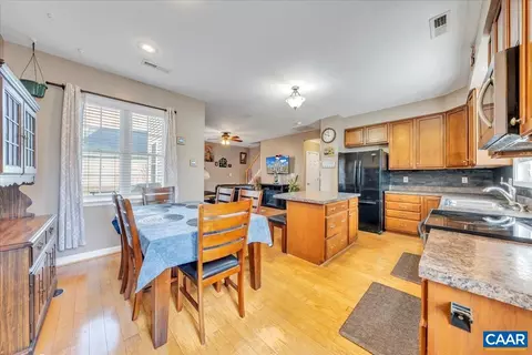 1060 Pendleton Dr, Waynesboro, VA 22980 photo 23