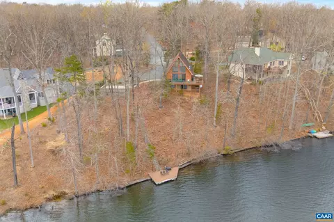 View/Area - 19 Hawks Pl, Palmyra, VA 22963 photo 10 of 21